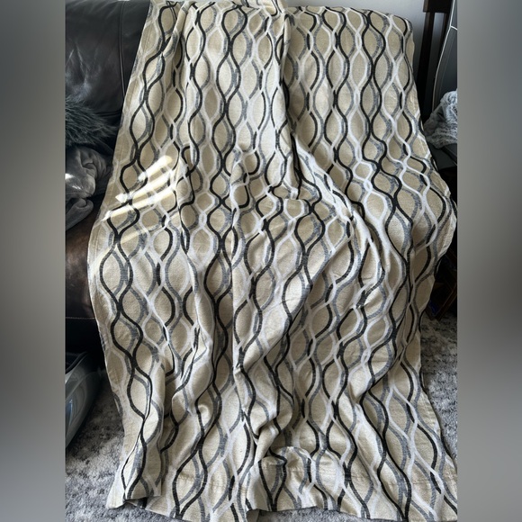 53”x 72”" Studio Curtains - Picture 8 of 16